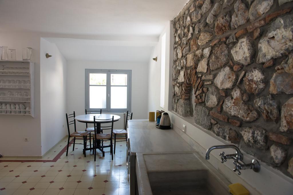 The Villa Averoff Kirinthos Room photo